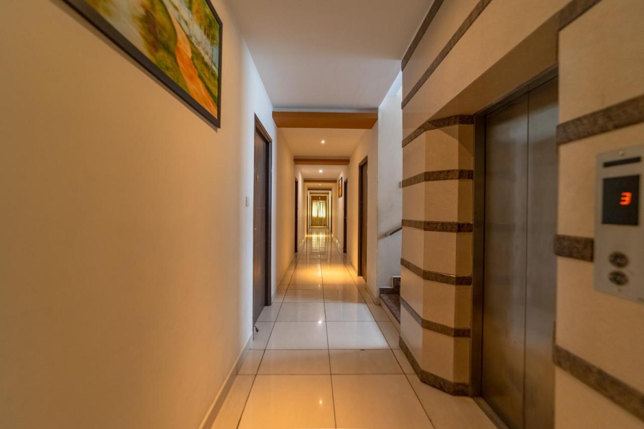 Готель Ranas Residency Tiruchirappalli Екстер'єр фото