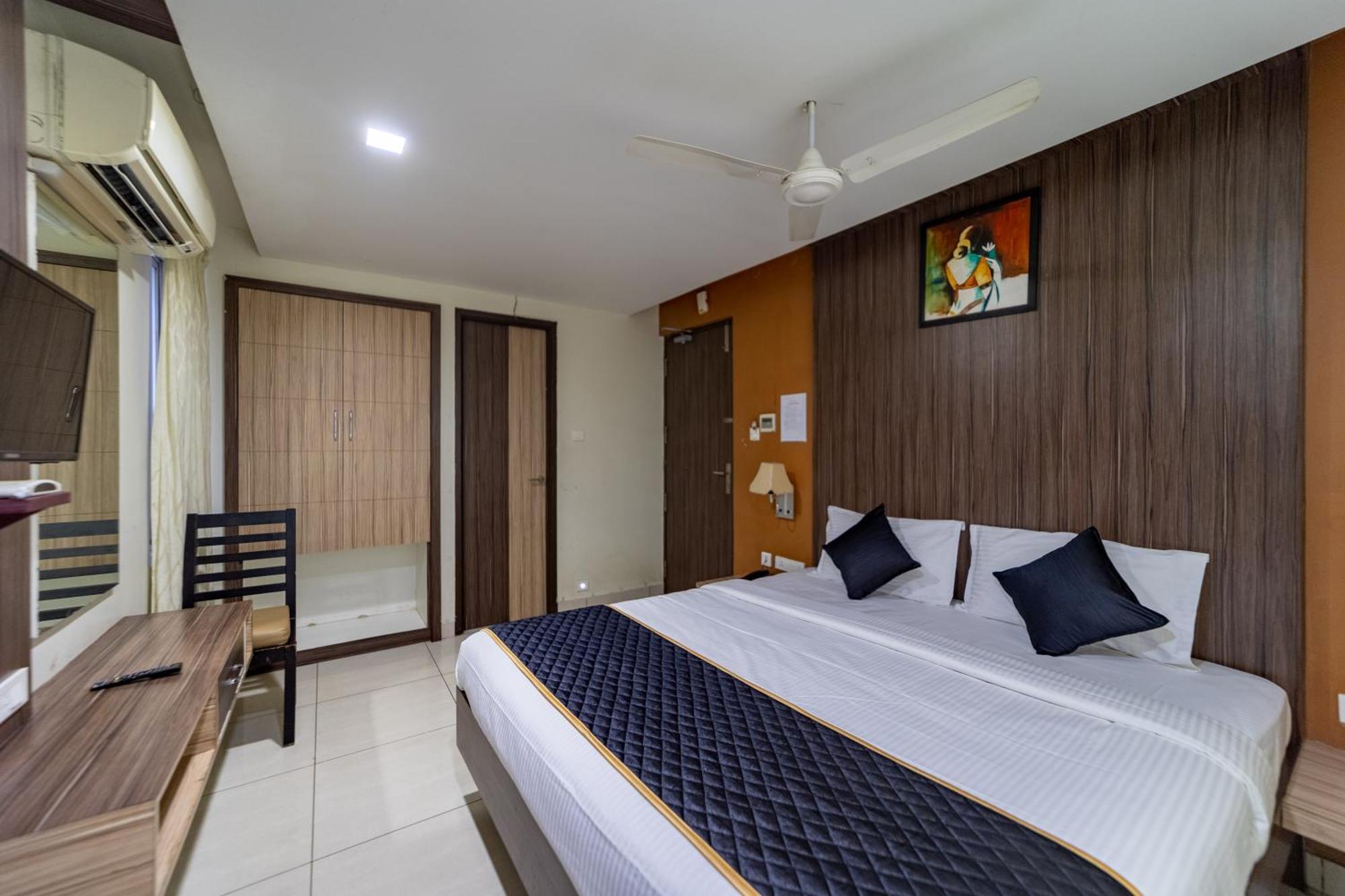 Готель Ranas Residency Tiruchirappalli Екстер'єр фото